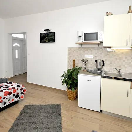 Josip Апартаменти