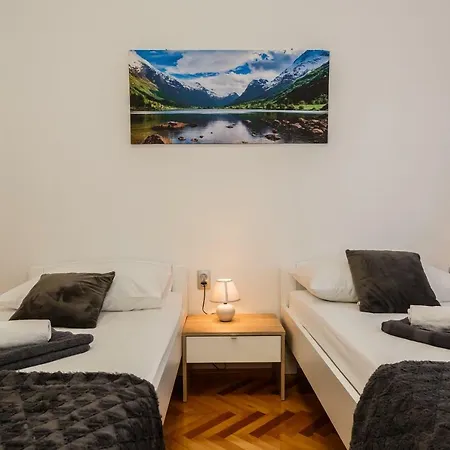 Josip Апартаменти Трогір