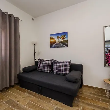 Апартаменти Josip